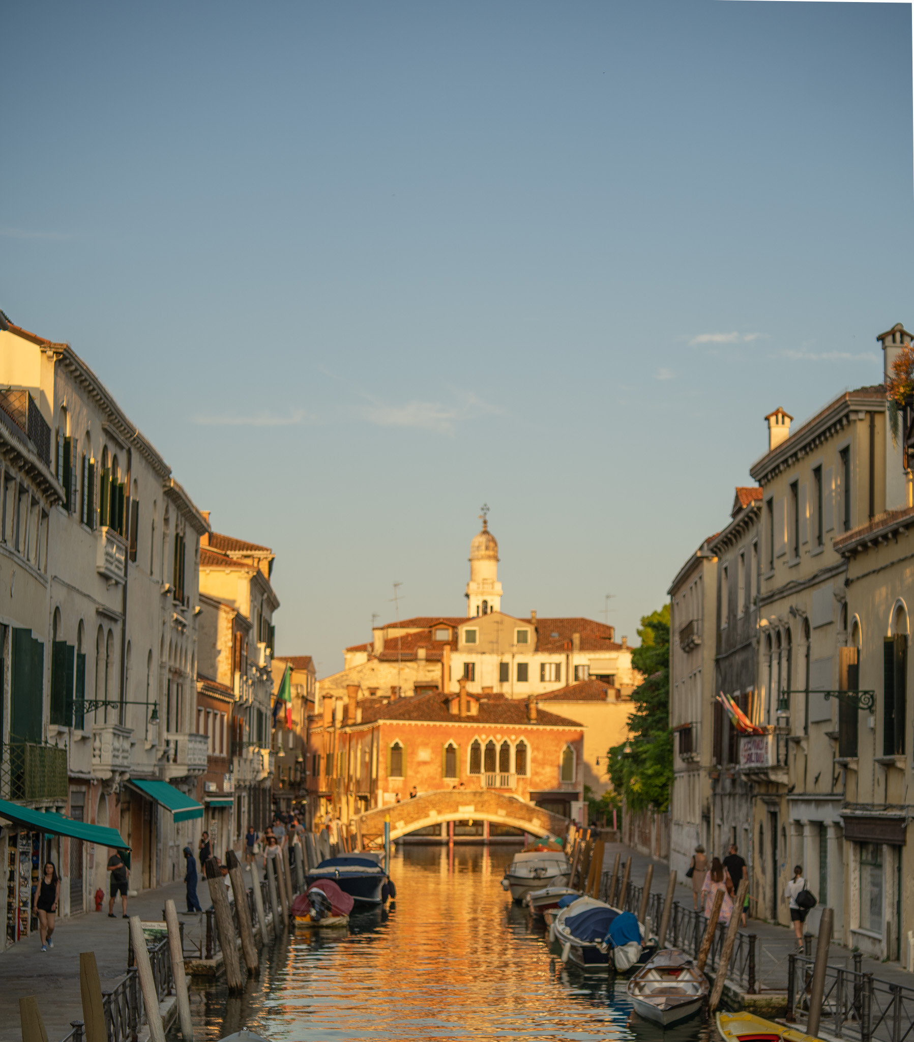 Hostaria OSOTTOOSOPRA: L'Essenza della Semplicità nel Cuore di Venezia